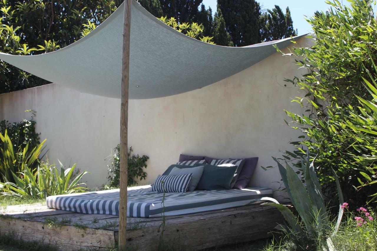 B&B Mas De Caustes Saint-Rémy-de-Provence Exteriör bild